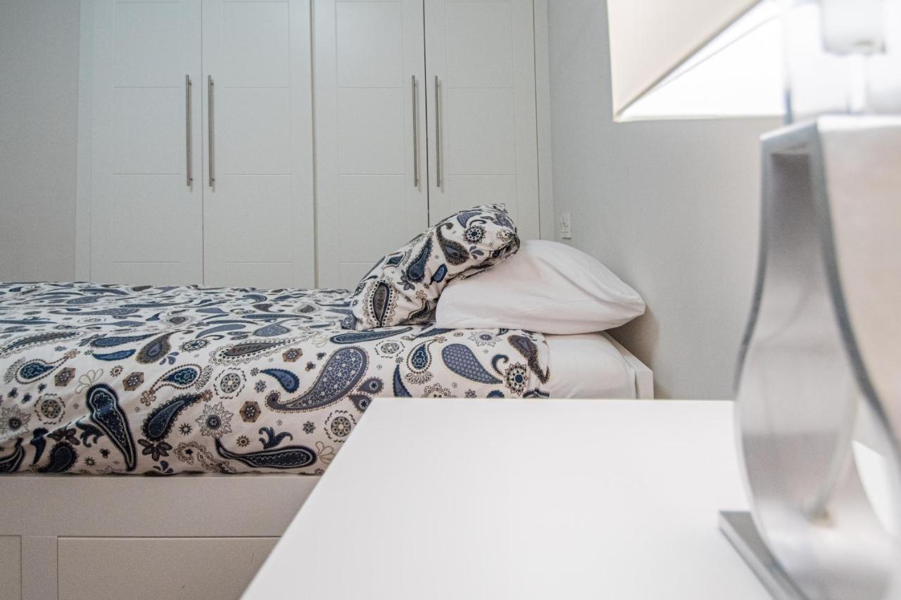 Apartamento La Luna Nueva En กาดิซ ภายนอก รูปภาพ